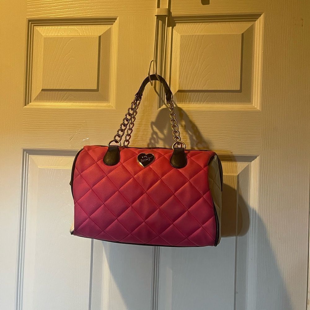 Betsey Johnson Synthetic hot pink, beige & black quilted Satchel/ crossbody bag - Picture 2 of 13